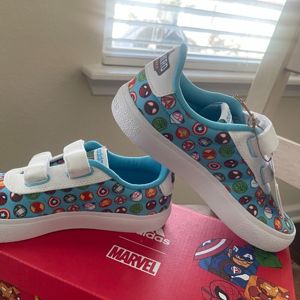 Adidas Marvel 2